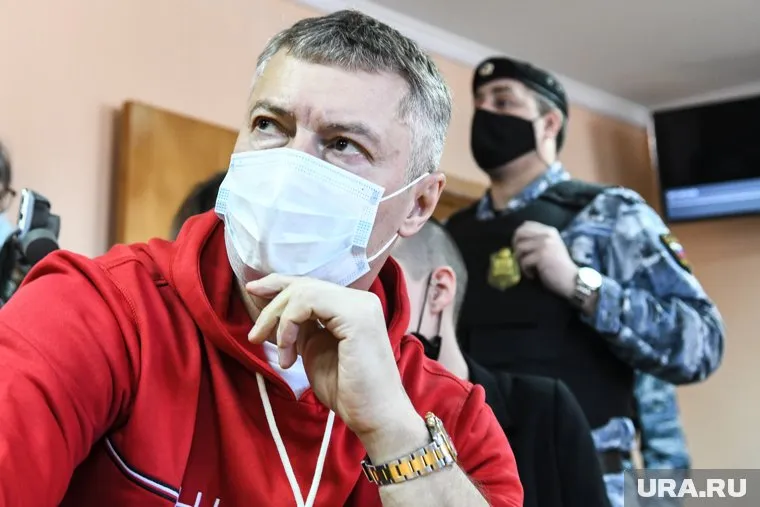 По двум делам Ройзмана оштрафовали суммарно на 40 тысяч рублей