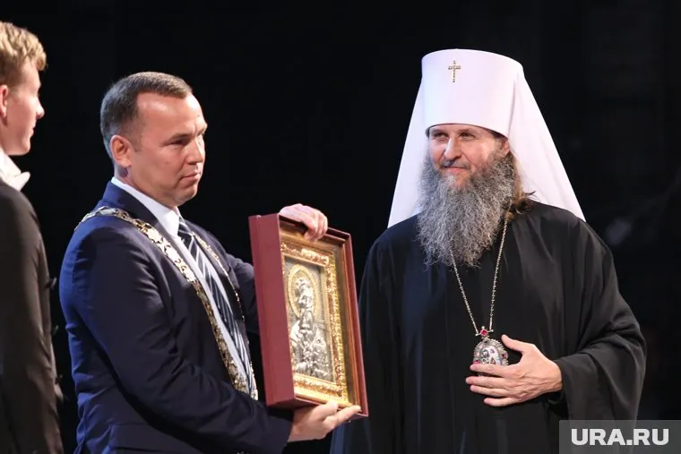 Шумков хочет привезти в Курган икону Божией Матери