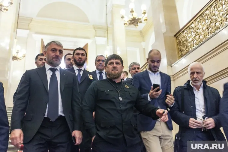 Глава Чечни окружает себя родственниками