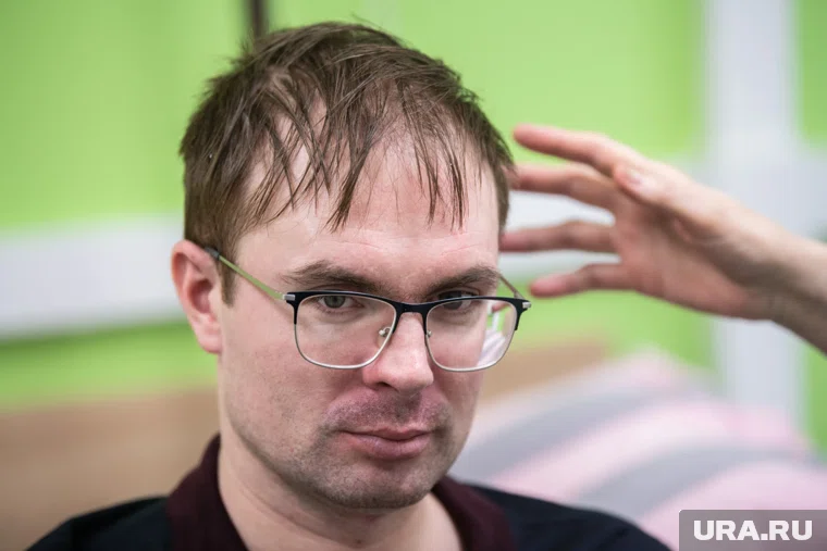 Андрей прикован к инвалидной коляске с 2021 года