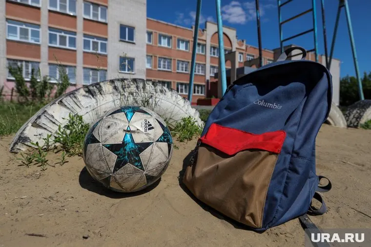 Официальная причина смерти педагога пока не установлена