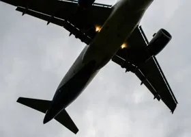 «Коммерсант»: Египет не признал терактом крушение А321 над Синаем