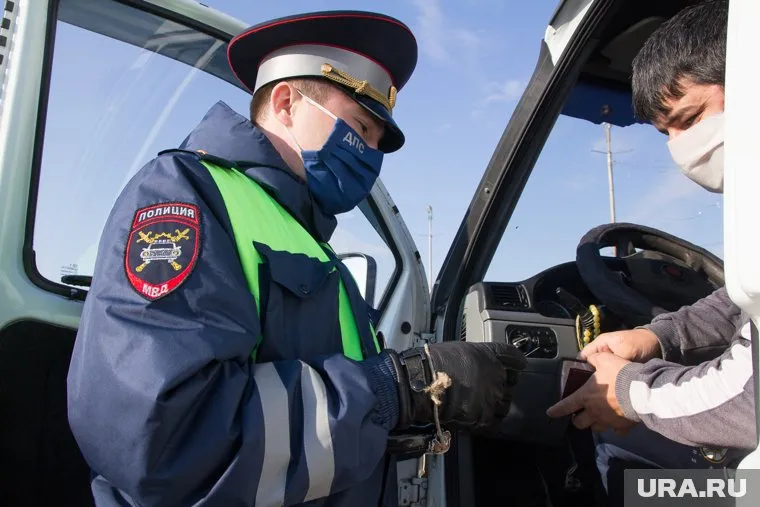 Водитель маршрутки, попавший в ДТП, доставлен на допрос
