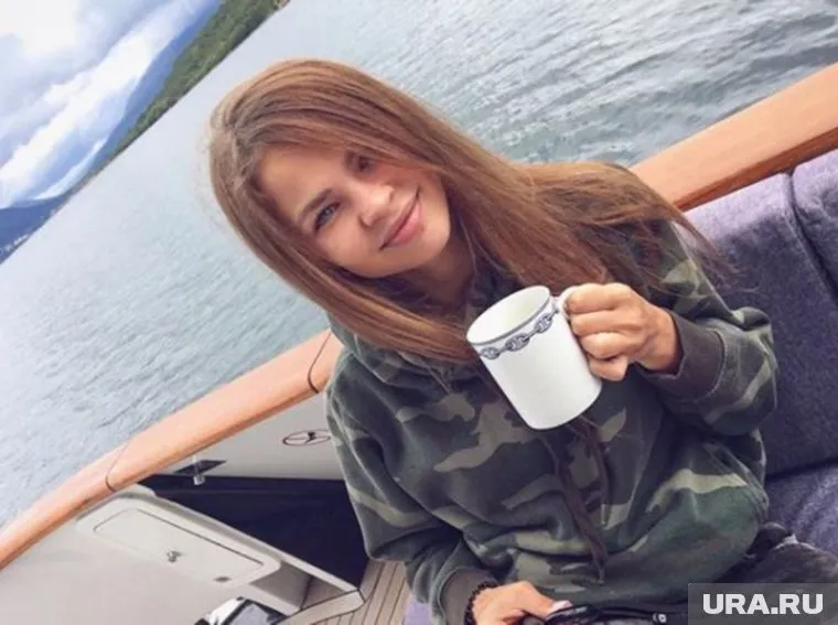 До 14 лет Рыбка не хочет иметь отношения к воспитанию детей