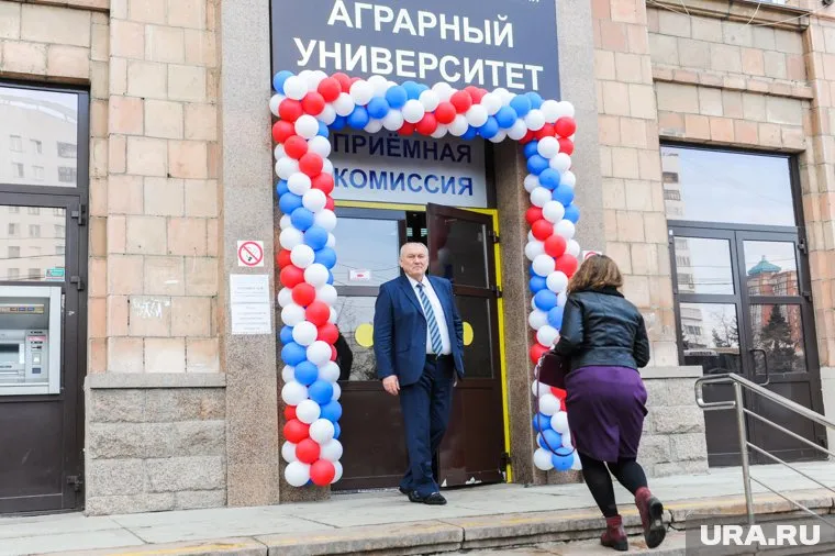 Виктор Литовченко после отпуска увольняется из вуза
