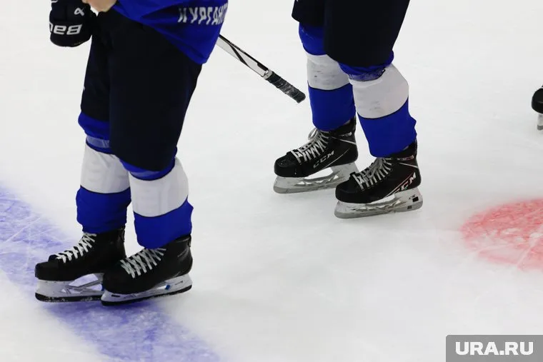 ХК "Зауралье" уступил казанскому "Барсу" на домашнем льду