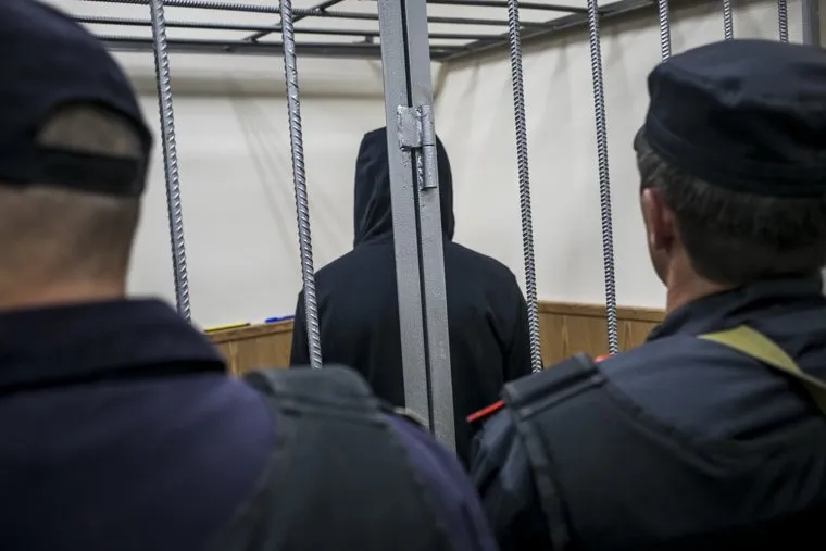 Криминальный авторитет Олег Шишканов на судебном заседании по избранию ему меры пресечения Басманным районным судом г. Москвы. Москва