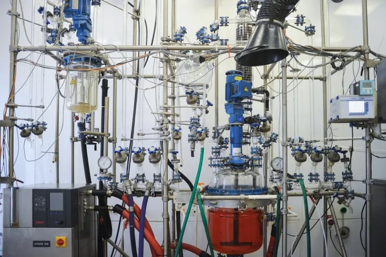 Институты УРО РАН. Екатеринбург, механизм, технологии, химическая лабаратория, наука