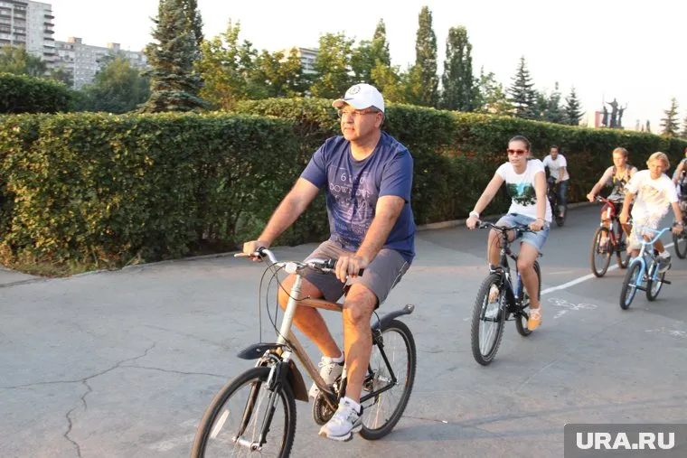 Игорь Сапко финишировал вторым, но ресурсные конкуренты не прочь «подвинуть» мэра