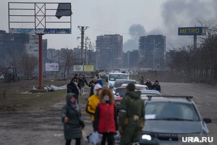 Минобороны дало возможность украинским нацистам покинуть Мариуполь