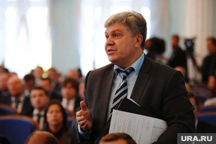 Чистякова обвиняют в крупной взятке