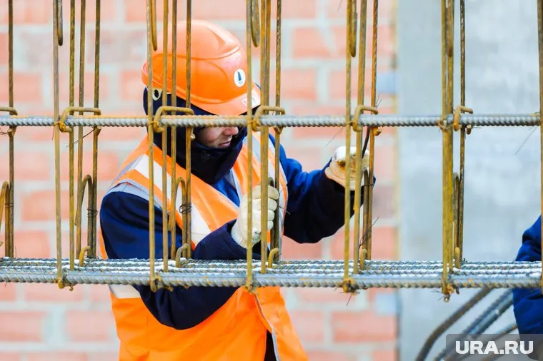 В Салехарде УКС задолжало Тюменскому институту более семи млн рублей за проекты подстанций
