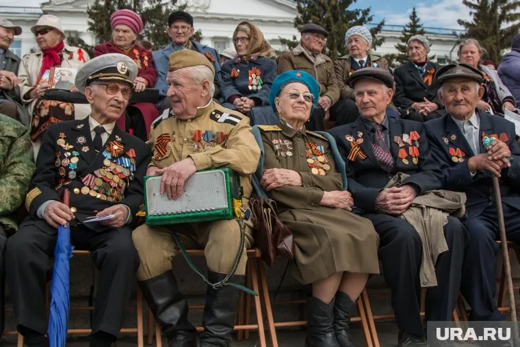 В социальных сетях посчитали, сколько могли сэкономить на параде в Москве