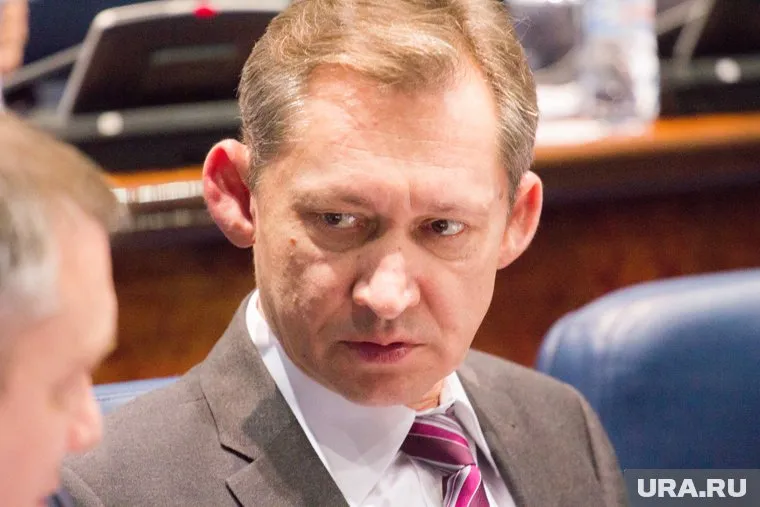 У Дмитрия Попова появился первый конкурент в предвыборной гонке