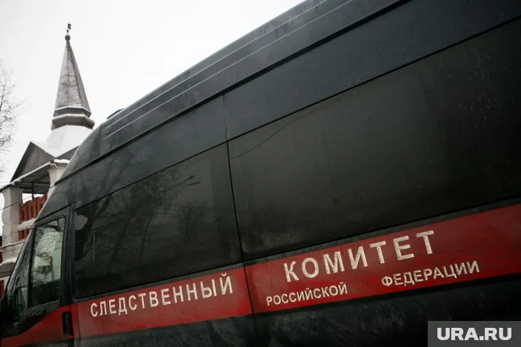 На место выехали следователи и криминалисты
