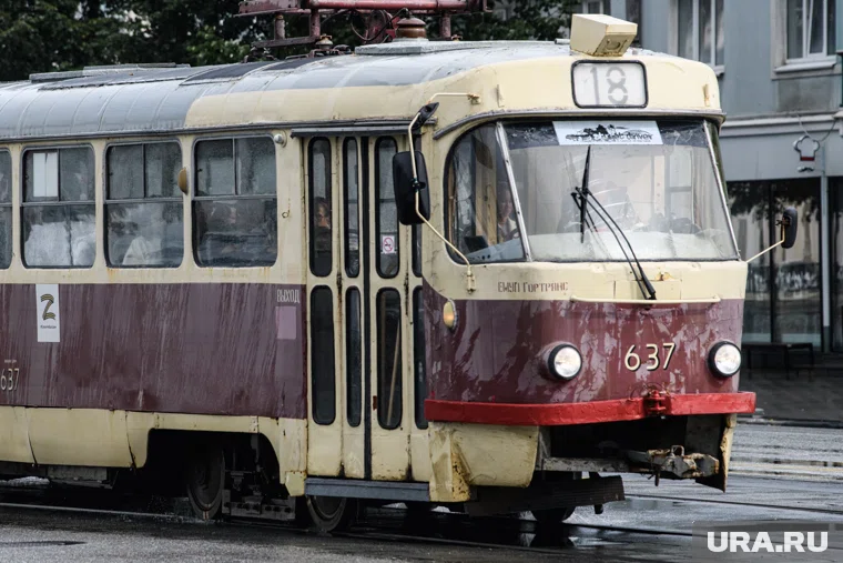 Движение встало на проспекте Ленина