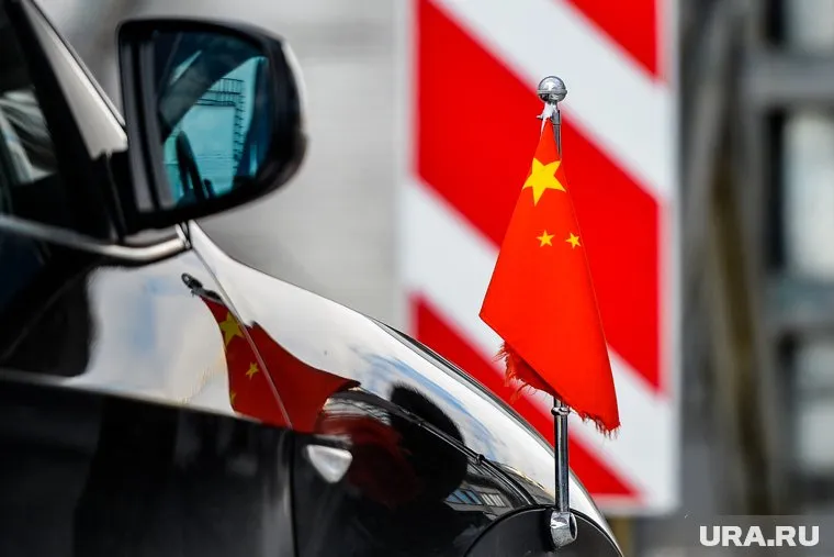 Китай надеется на политическое урегулирование украинского кризиса, заявил Ван Вэньбинь