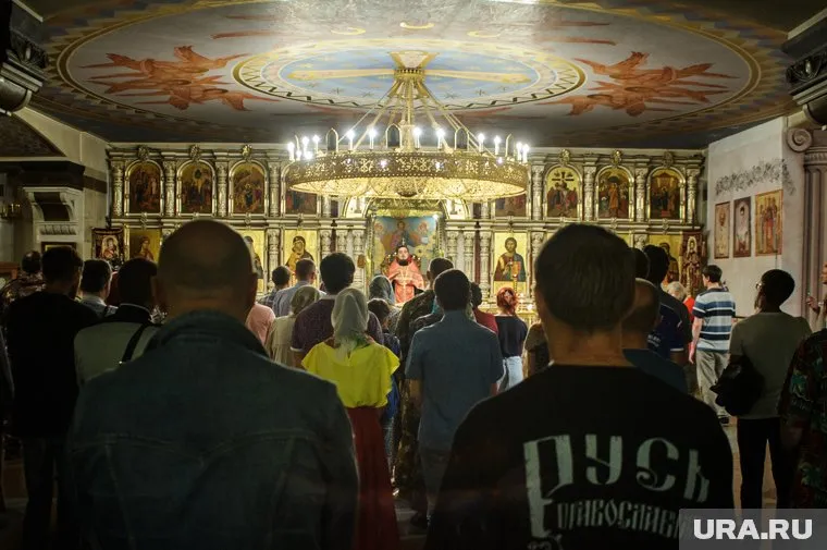 Православные активисты угрожают зрителям кинотеатров