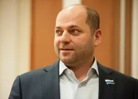 У депутата «надо меньше питаться» Гаффнера не нашлось слов на заявление министра о том, что можно жить на 3,5 тысячи