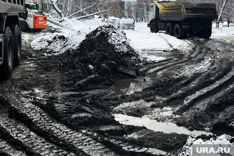 Запрет на передвижение транспорта по дорогам действует