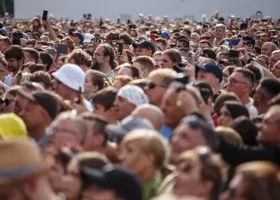 Екатеринбуржцы устроили давку на концерте группы «Дискотека Авария»