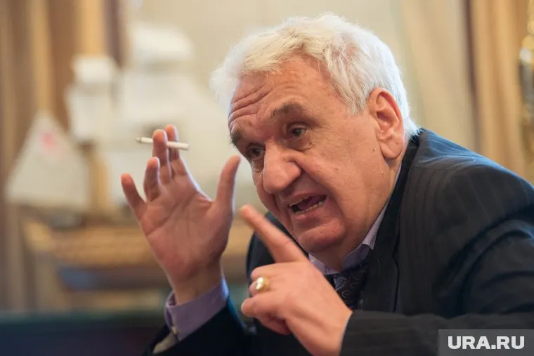 Анатолий Павлов сообщит в полицию о подлоге