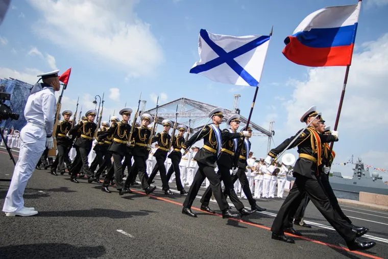 Торжественная церемония празднования Дня ВМФ на Сенатской площади. Санкт-Петербург