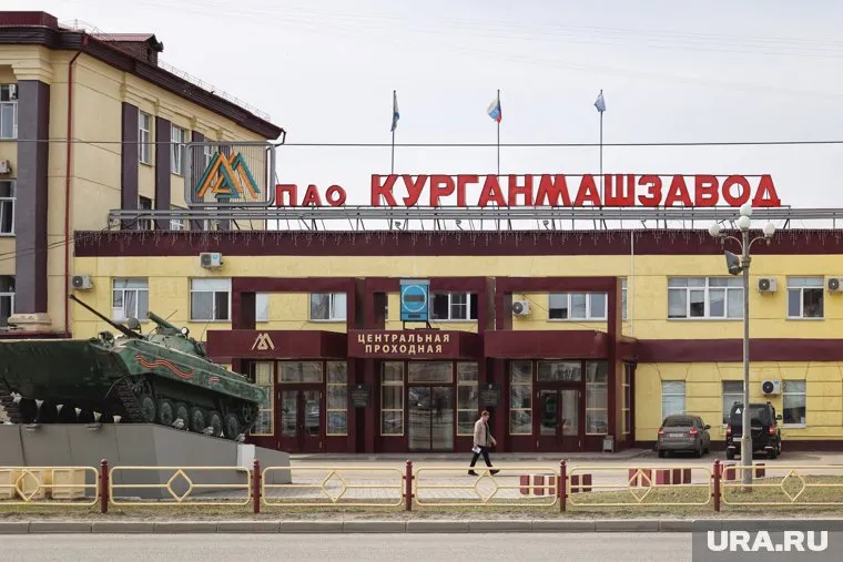 На «Курганмашзаводе» набирают учеников слесарей и токарей