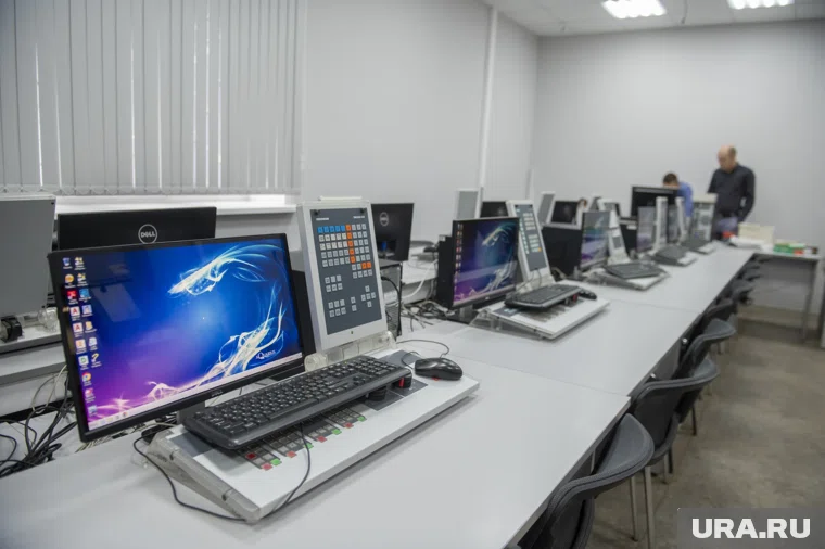 Курганский преподаватель победил в конкурсах цифровых технологий в образовании