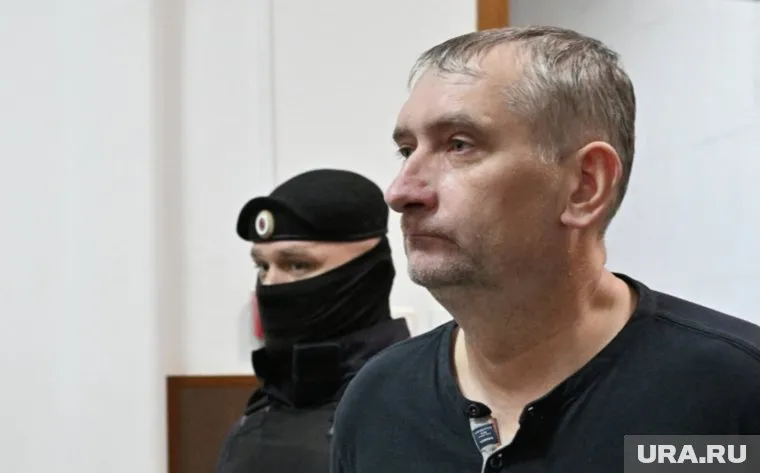 Шилкин подозревается в растрате денежных средств, следует из материалов дела