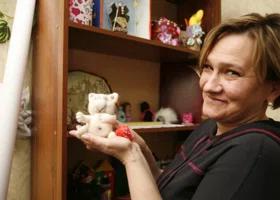 Многодетная мать и глава «Содружества семей» призналась в торговле детьми: подробности громкого дела