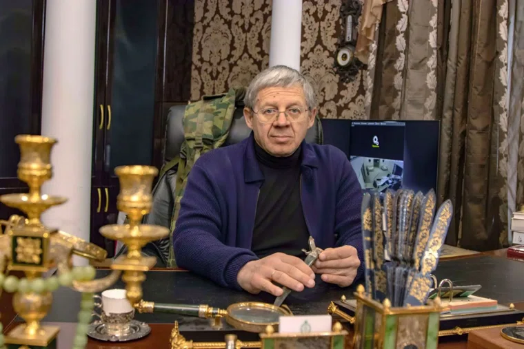 Валерий Томея продолжил развивать музей гравюры в городе оружейников 