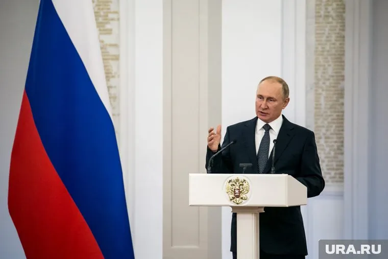 Путин предложил воссоздать дирекции Большого и Мариинского театров