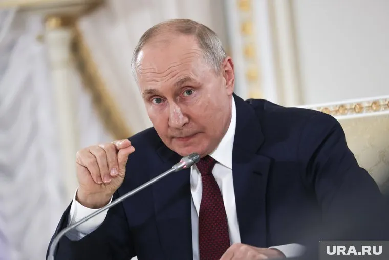 Владимир Путин находится в Верхней Пышме с рабочим визитом (архивное фото)