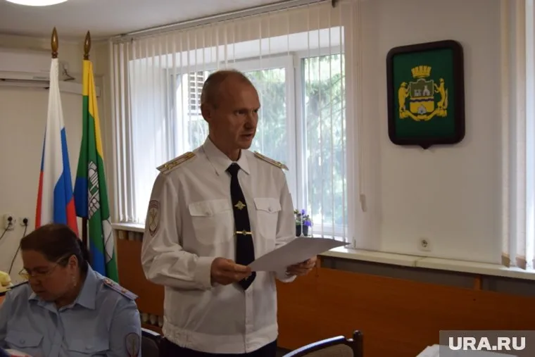 Игорь Трифонов долго просился на фронт, его не хотели пускать