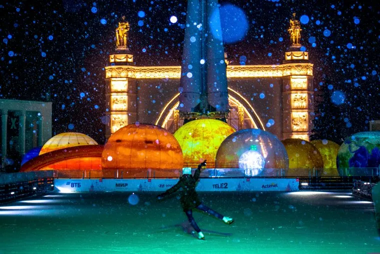 Каток на ВДНХ. Москва