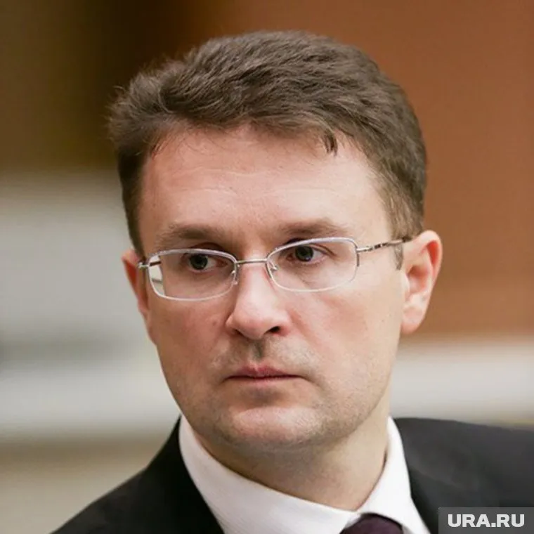 В 2017 году Блоцкий задекларировал доход в 200 млн рублей