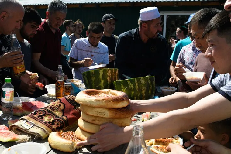 Намаз и PLOV OPEN в мечети Нур-Усман. Екатеринбург