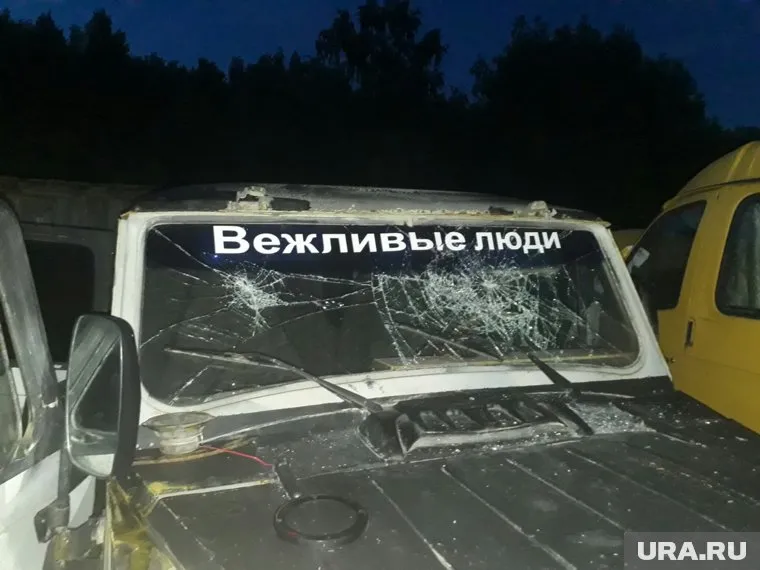 Вандалы изуродовали пять машин