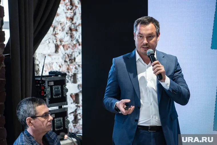 Дмитрию Нисковских 41 год, Сысертью он руководит с 2017-го