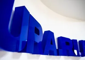 ВСУ отправляет на фронт женщин, Турция закрыла небо самолетам из РФ: главное в подкасте URA.RU