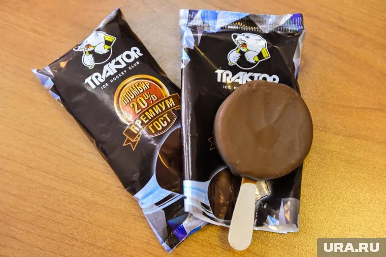 Кроме батареек "Трактор" выпускает мороженое