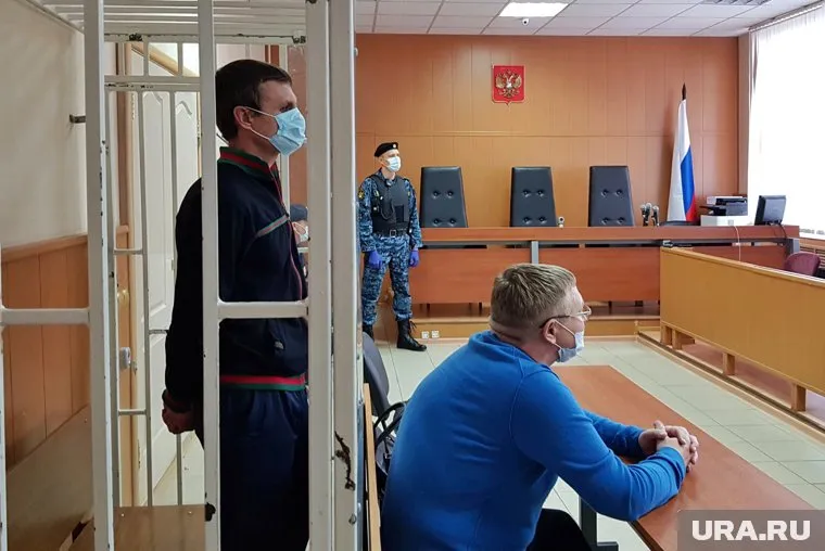 Ванюкова (слева) приговорили к 11 годам колонии строгого режима