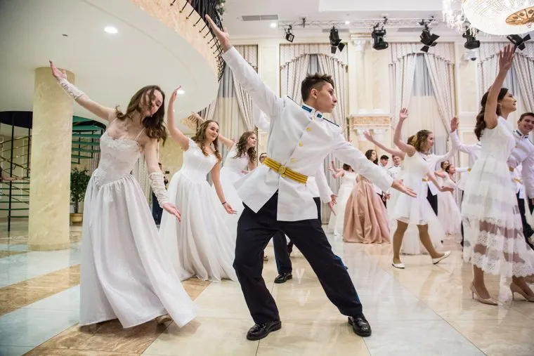 Кадетский бал, Тюмень, танец, подростки, кадеты