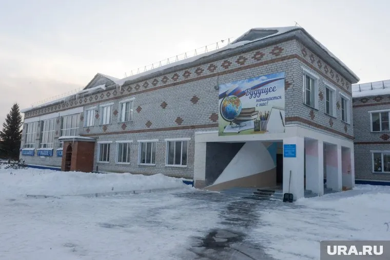 Скандал начался с приходом нового директора