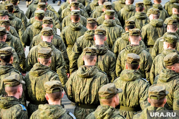 Военной службе призывник предпочел гражданскую