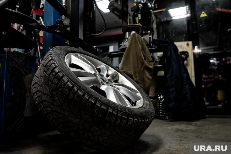 В Тюмени начался ажиотаж в шиномонтажных мастерских