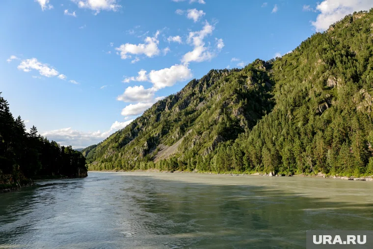 Ведутся поиски двух жителей села Толька, пропавших на реке Печалькы, фото из архива