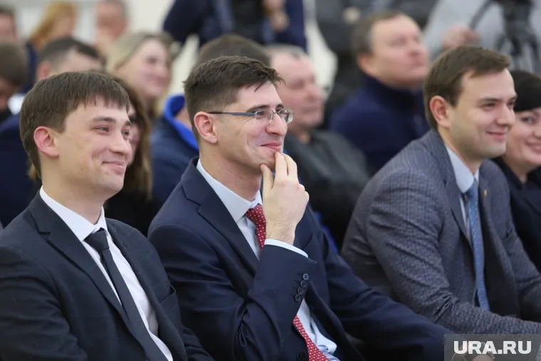 Александр Бобров (слева) в начале 2019 года сменил на посту гендиректора инвестиционного агентства Светлану Афанасьеву