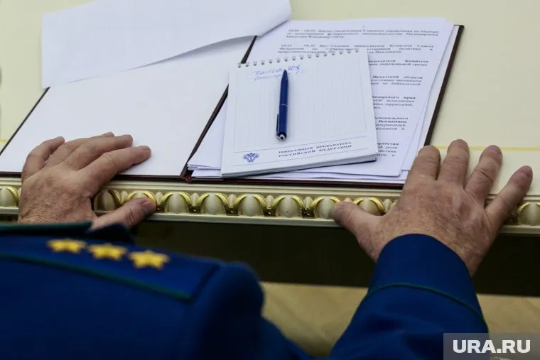 Теперь депутат областной думы Тюменской области требует уволить югорскую чиновницу